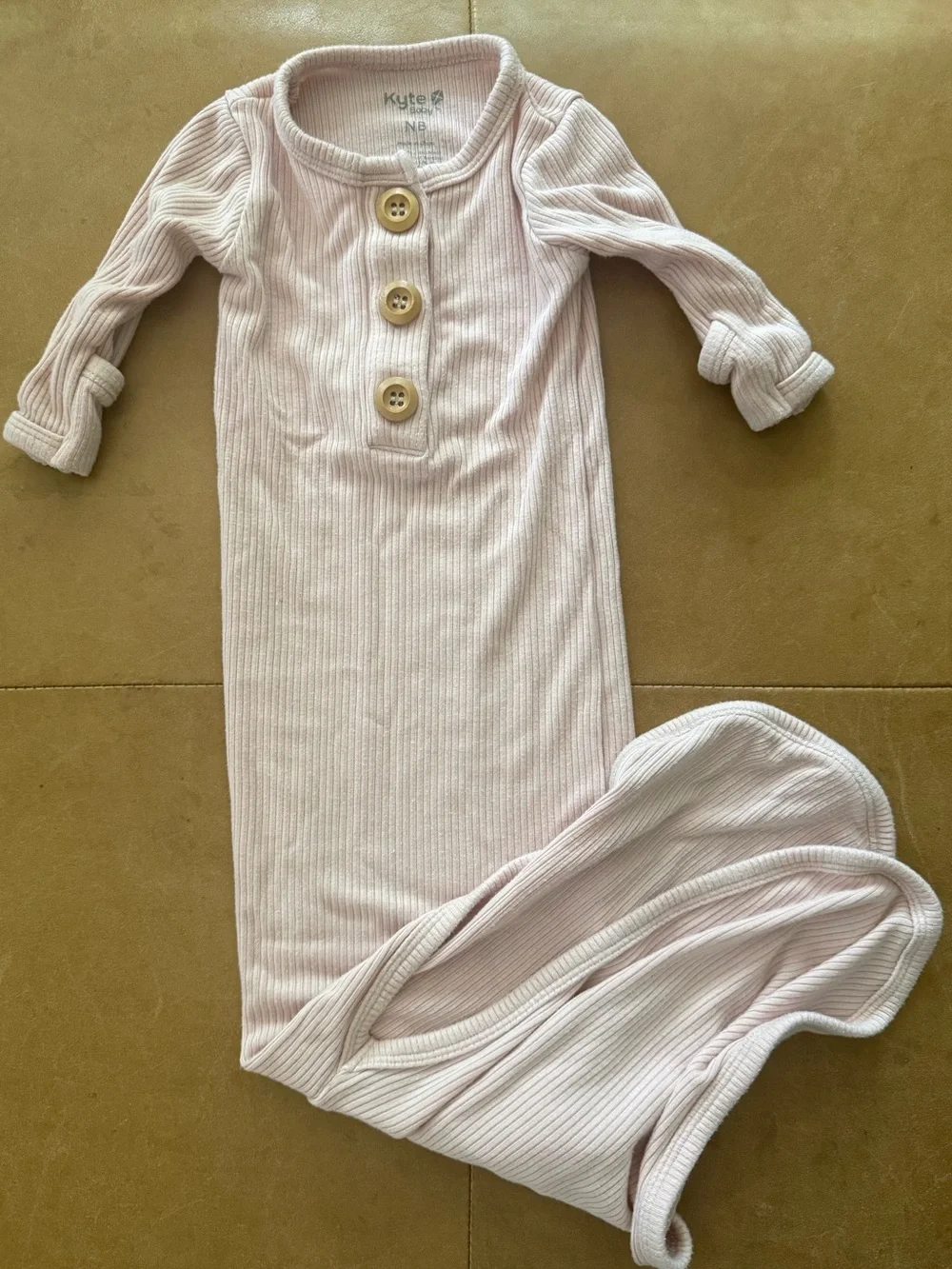 💜$20 FLASH SALE💜Kyte Baby Viscose Bamboo Newborn Gown